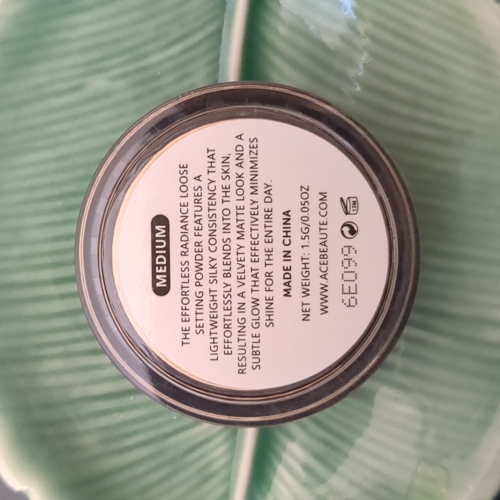 Setting Powder (Medium) - Picture 5 of 6